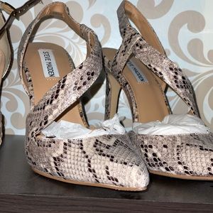 Steve Madden SlingBack Heels! Sz. 9 (Worn once)